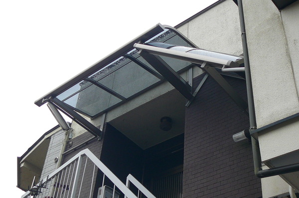 階段がつるつる