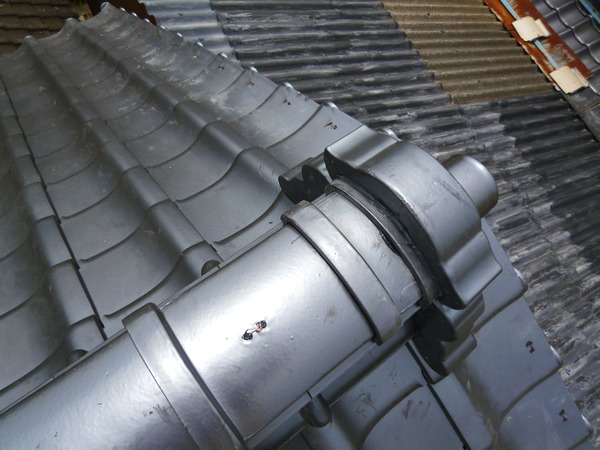 梅雨に備えて瓦葺替え